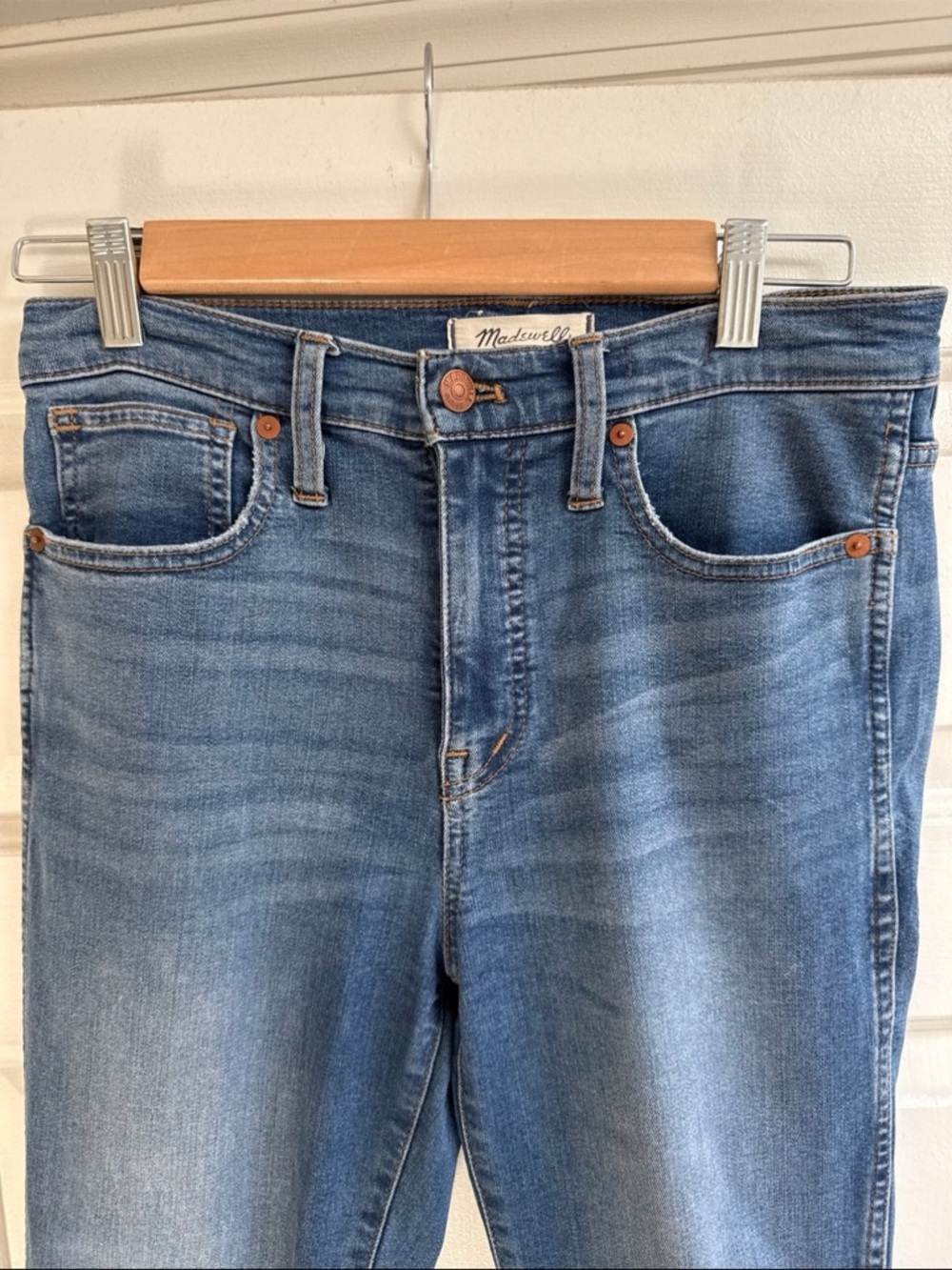 Madewell Classic Women's Blue Jeans - Picture 2 of 6